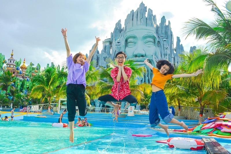 Đi vui chơi tại khu du lịch Suối Tiên Sài Gòn 2023
